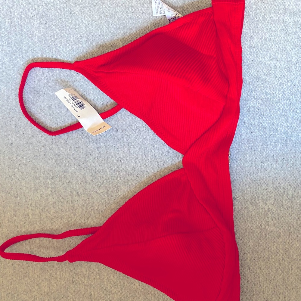 Old Navy - Red Ribbed bralette type bikini top - size Large NWT
